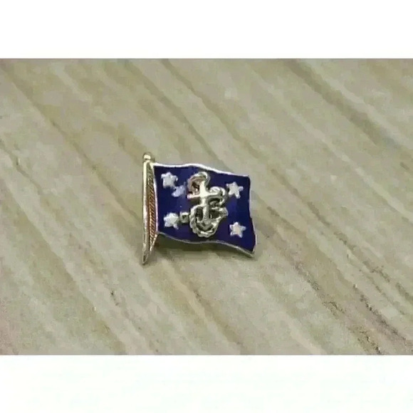 Tiffany & Co Vintage 14kt White Gold Navy Flag Lapel Pin - Picture 7 of 10
